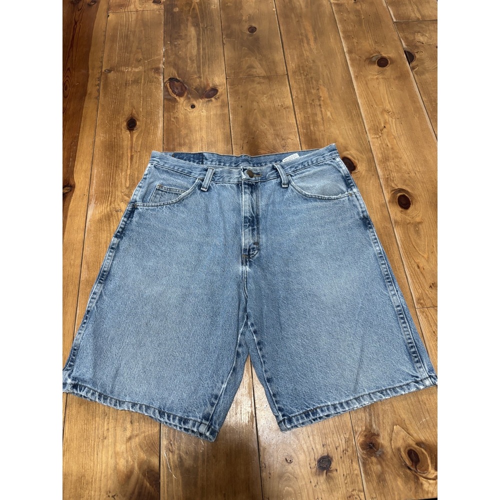 Wrangler Men's Denim Shorts Size 32 Light Wash Relaxed Fit Casual Jean Shorts